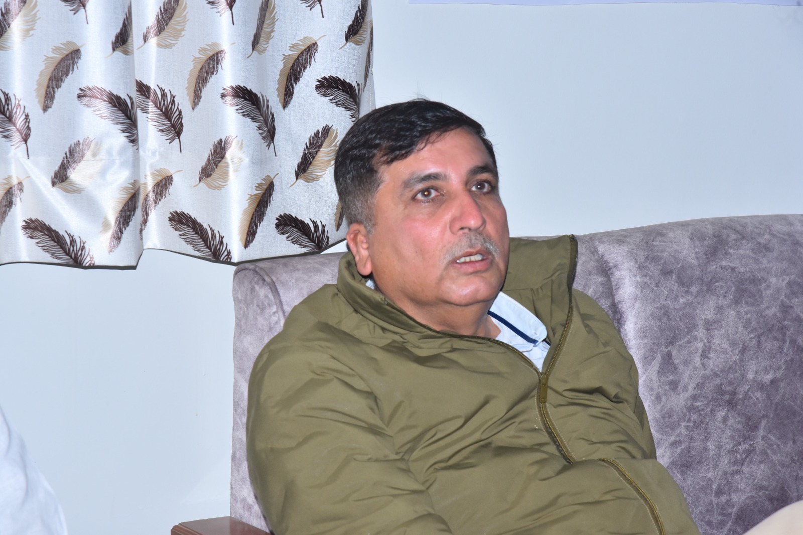 हरीश चौधरी - राजस्थान के बायतू से कांग्रेस विधायक और वरिष्ठ भारतीय राजनेता।