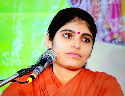 साध्वी प्रेम बाईसा कथा वाचन करते हुए