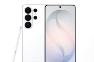 Samsung Galaxy S26 Ultra smartphone design and camera